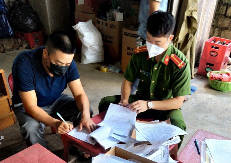 Bắt đối tượng cho hơn 2.000 lượt vay nặng lãi