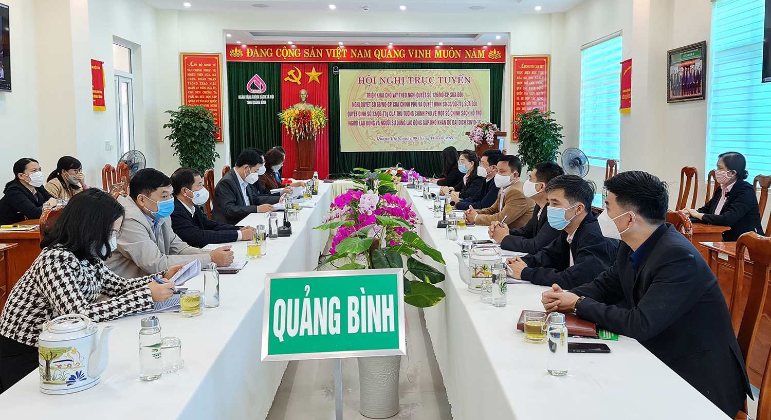 Bỏ điều kiện nợ xấu tín dụng và quyết toán thuế khi cho doanh nghiệp vay trả lương
