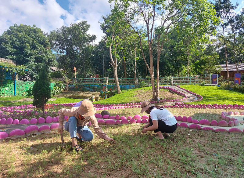 Ngôi trường "xanh" nơi biên cương