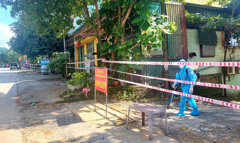 Tiếp tục thực hiện nghiêm, hiệu quả các biện pháp phòng, chống dịch COVID-19