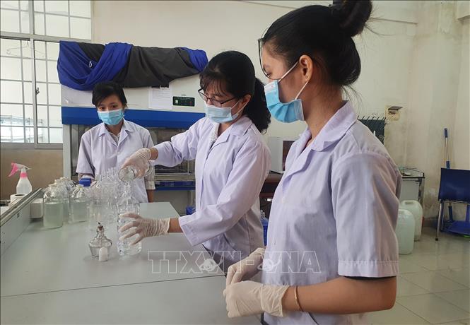 Tăng mức đầu tư cho giảng viên học tiến sỹ – đảm bảo hiệu quả, tránh lãng phí ngân sách