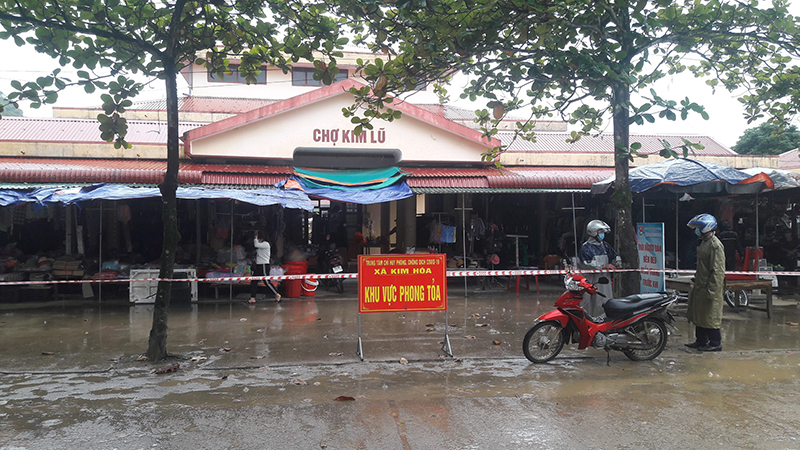 Khoanh vùng rộng khống chế chuỗi lây nhiễm