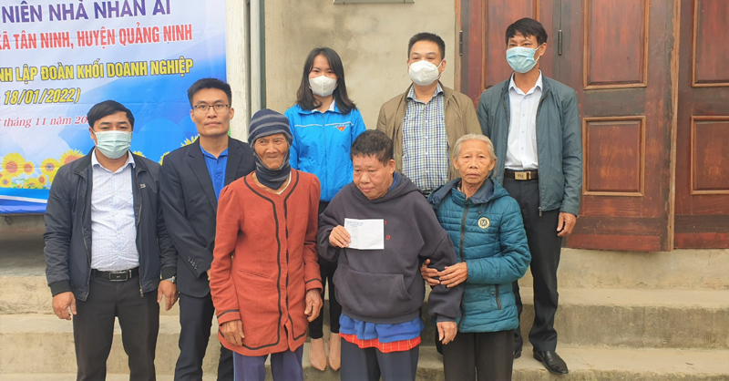 Đoàn Khối Doanh nghiệp tỉnh: Khánh thành và bàn giao nhà nhân ái