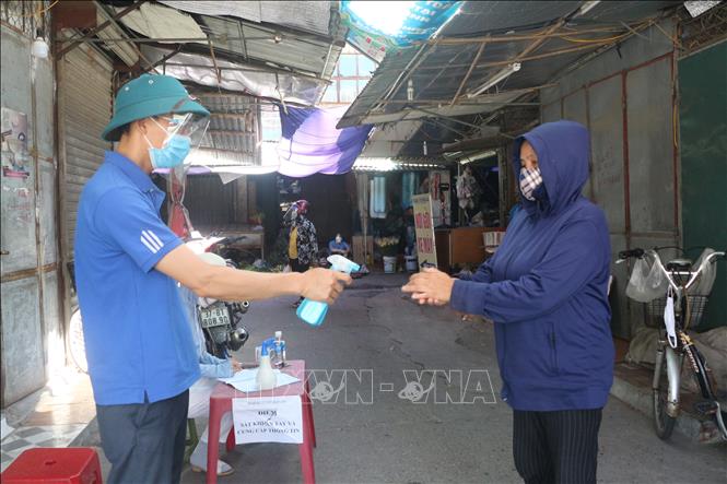 Với biến chủng Omicron, nguyên tắc phòng bệnh chính vẫn là 5K và vaccine
