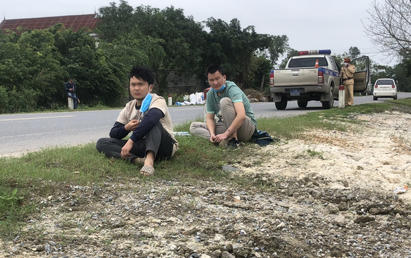 Bắt 2 đối tượng mang quốc tịch Trung Quốc bỏ trốn khỏi khu vực cách ly