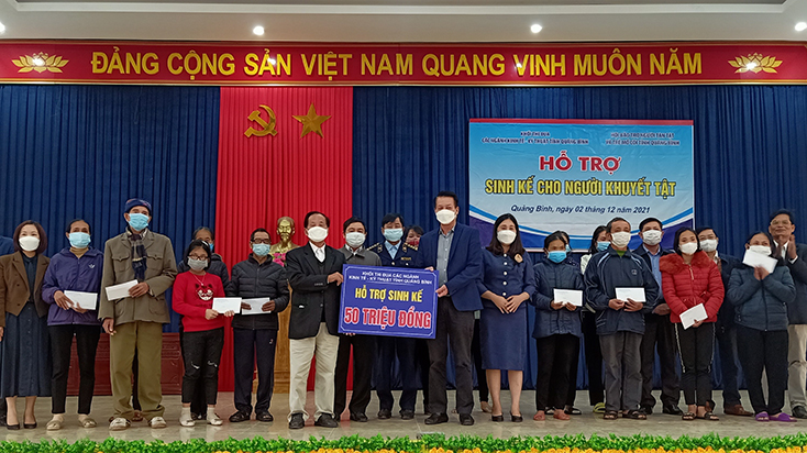 Hỗ trợ sinh kế cho người khuyết tật
