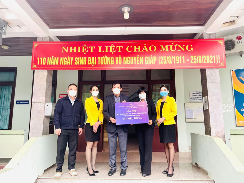 Tặng hơn 2.800 khẩu trang N95 hỗ trợ Quảng Bình chống dịch