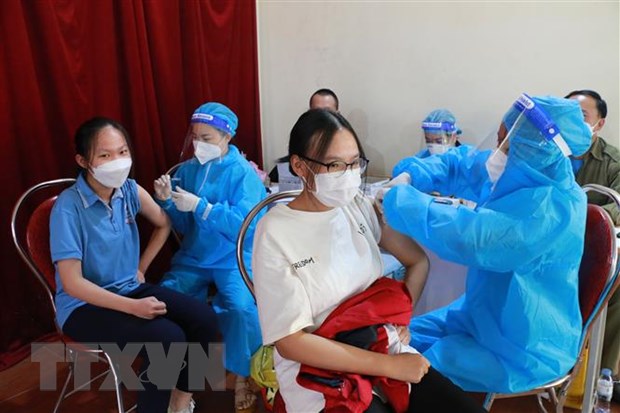 Vaccine là biện pháp hiệu quả nhất cứu sống con người trong đại dịch