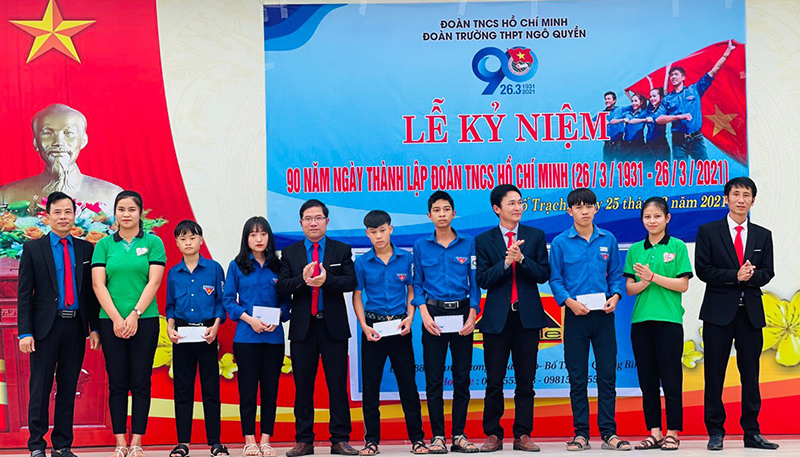Lan tỏa lòng nhân ái trong trường học