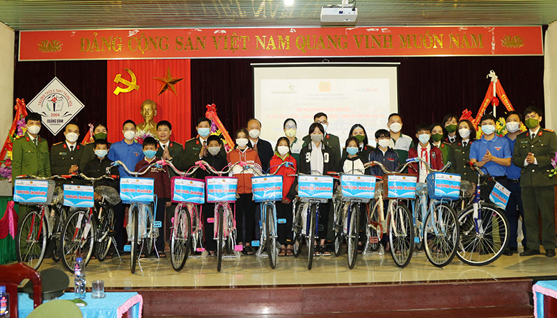 Hội Phụ nữ, Đoàn Thanh niên Công an Quảng Bình phát động Chương trình Tình nguyện mùa Đông năm 2021