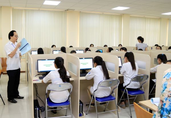 Tuyển sinh đại học 2022: Giảm chỉ tiêu xét tuyển bằng kết quả tốt nghiệp THPT