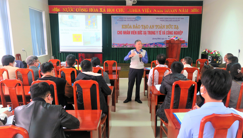 Đào tạo an toàn bức xạ cho nhân viên ngành y tế và công nghiệp