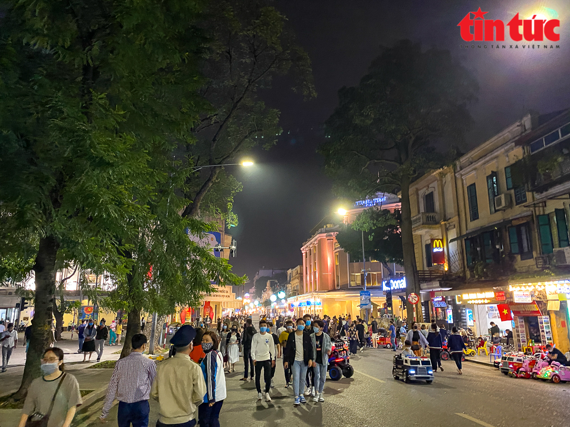 Bộ Y tế đề nghị xem xét dừng các hoạt động tập trung đông người dịp Tết Nguyên đán