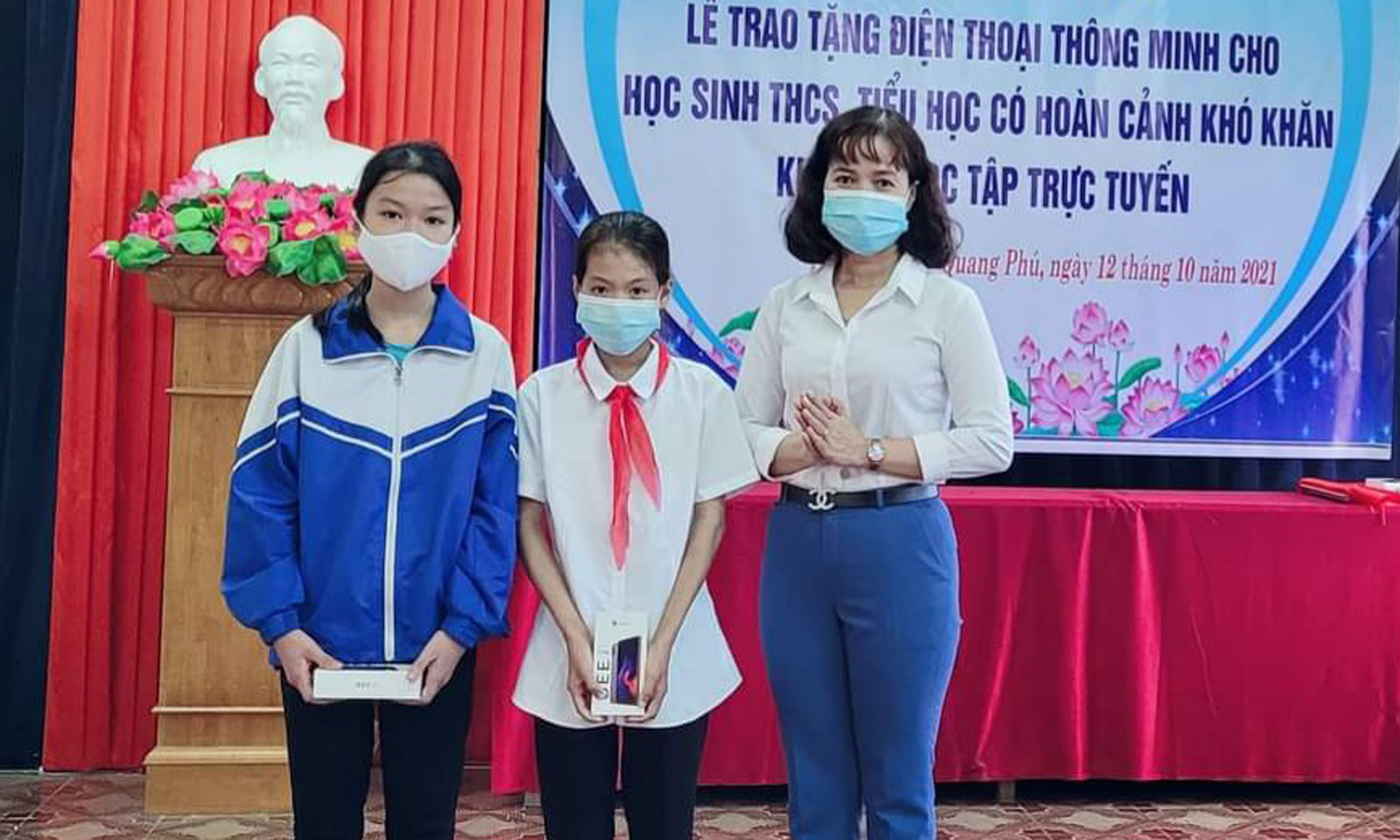 Triệu phần quà san sẻ yêu thương