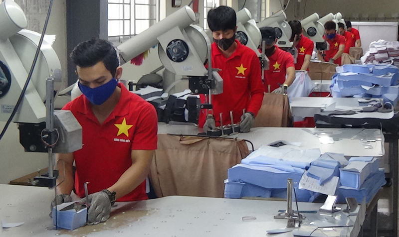 Chủ động phục hồi thị trường lao động