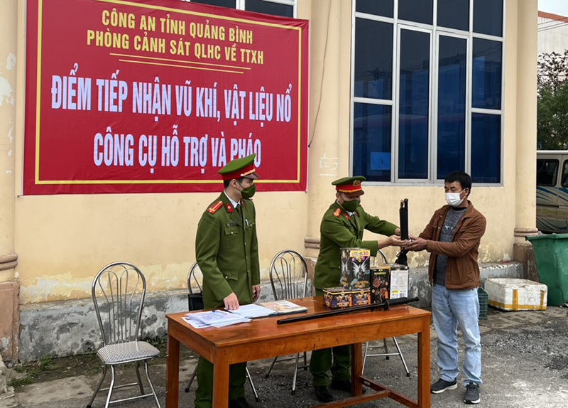 Tăng cường đấu tranh với các hành vi vi phạm về pháo