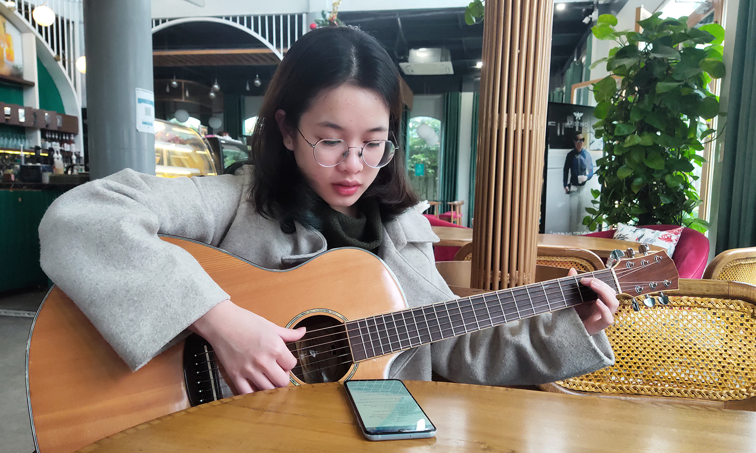 Hãy sống hết mình với tuổi trẻ…