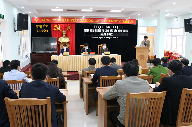 Thị uỷ Ba Đồn: Triển khai công tác xây dựng Đảng và kiểm tra, giám sát năm 2022