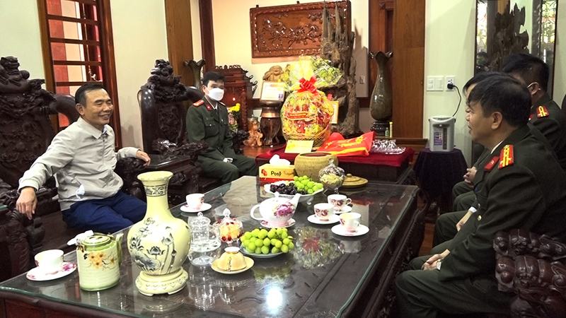 Lãnh đạo Công an tỉnh thăm, chúc Tết Nguyên đán Nhâm Dần