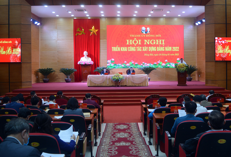 Thành ủy Đồng Hới: Triển khai công tác xây dựng Đảng năm 2022