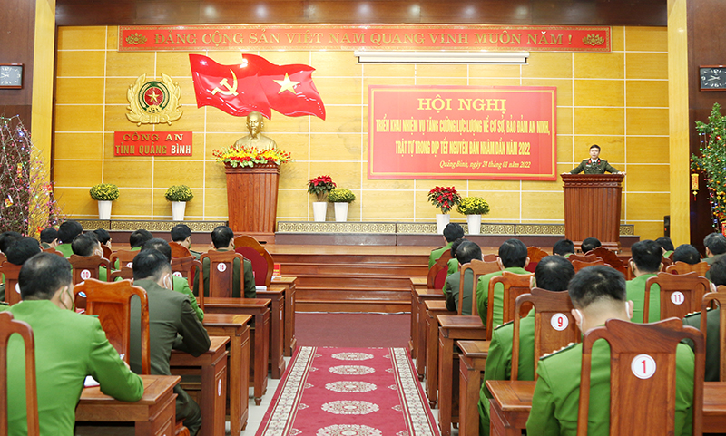 Tăng cường 235 cán bộ, chiến sỹ về cơ sở bảo vệ Tết Nguyên đán