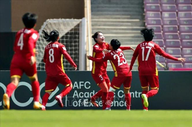 Thầy trò những cô gái 'vàng' Việt Nam nói gì khi giành quyền vào chơi World Cup 2023?