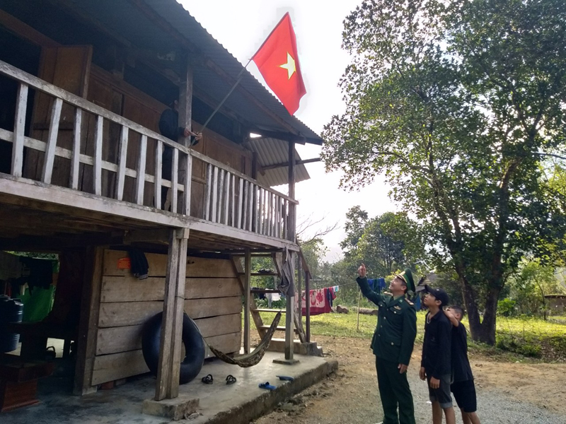 Về xuôi nhớ Eo Bù-Chút Mút