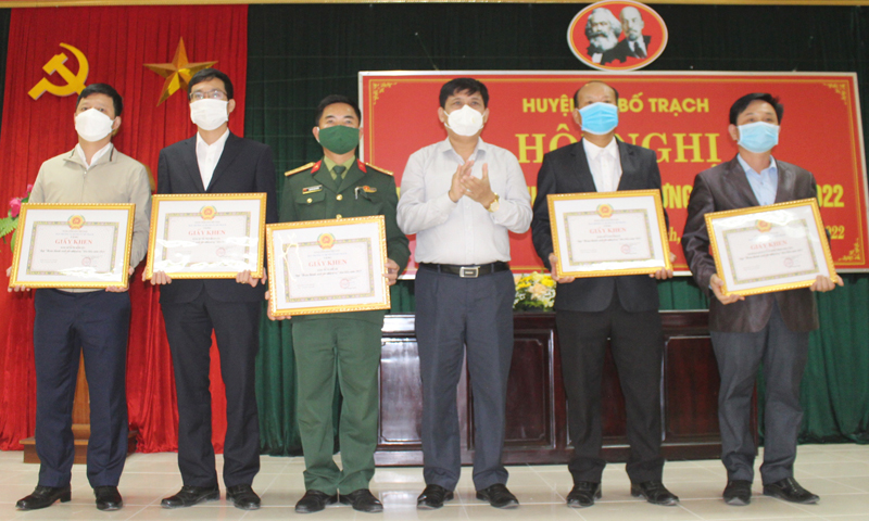 Nâng cao năng lực lãnh đạo của Đảng bộ