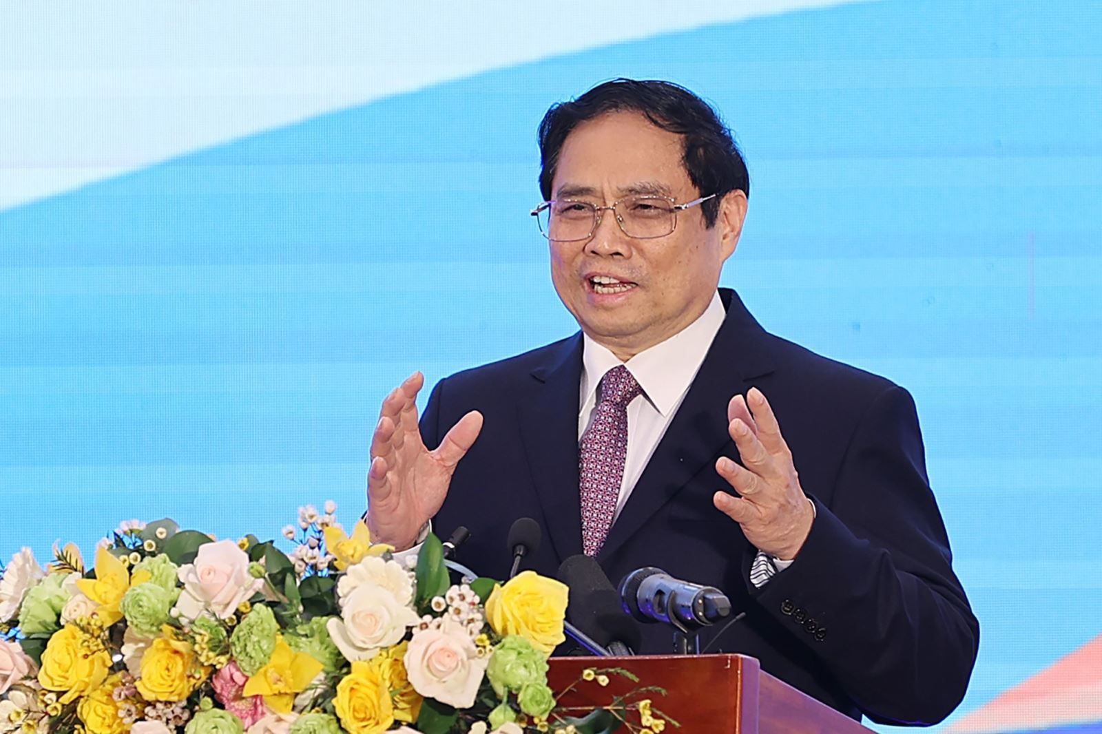 Công điện của Thủ tướng đôn đốc triển khai Chương trình phục hồi, phát triển kinh tế xã hội