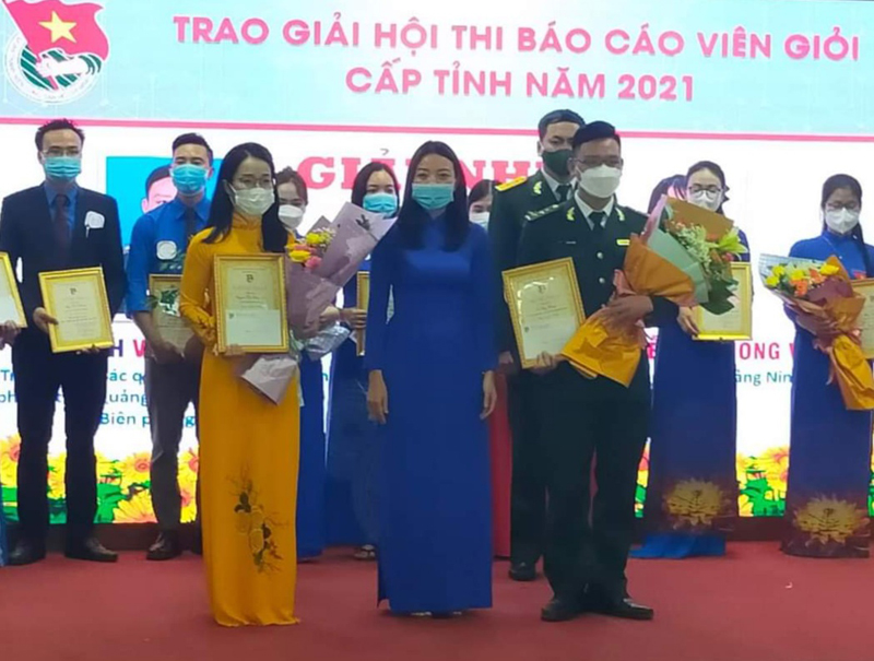 Trợ lý công tác quần chúng nhiệt huyết, năng động