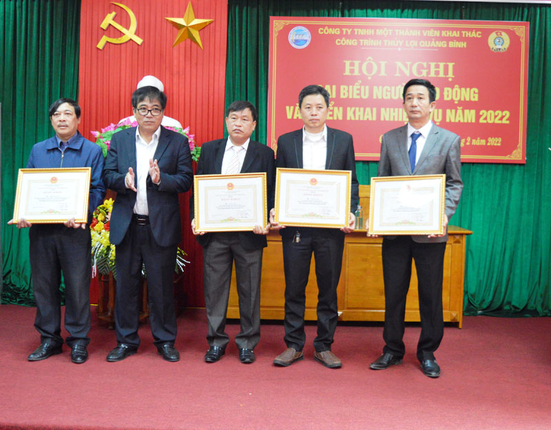 Phấn đấu tổng diện tích tưới tiêu đạt trên 31.200 ha