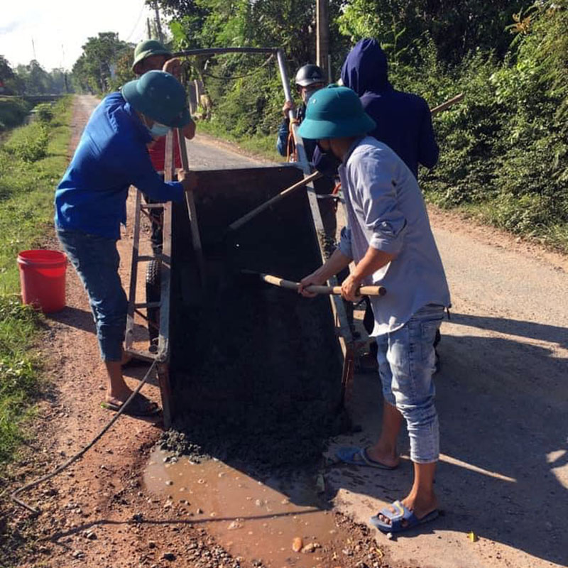 Tuổi trẻ xung kích xây dựng nông thôn mới