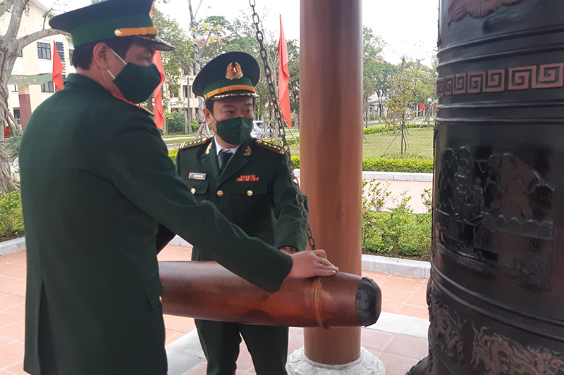 Bộ đội Biên phòng tỉnh viếng mộ Đại tướng Võ Nguyên Giáp và tri ân các anh hùng, liệt sỹ