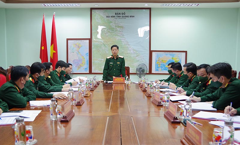 Kiểm tra công tác cán bộ tại Bộ Chỉ huy Quân sự tỉnh