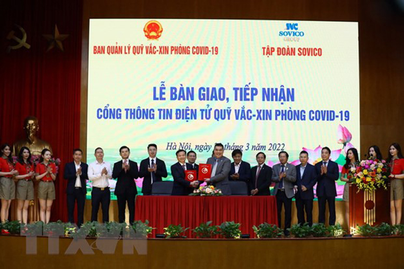 Lễ bàn giao cổng thông tin điện tử Quỹ vaccine phòng COVID-19