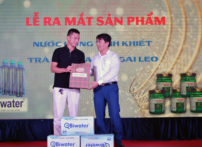 Ra mắt các sản phẩm khoa học công nghệ