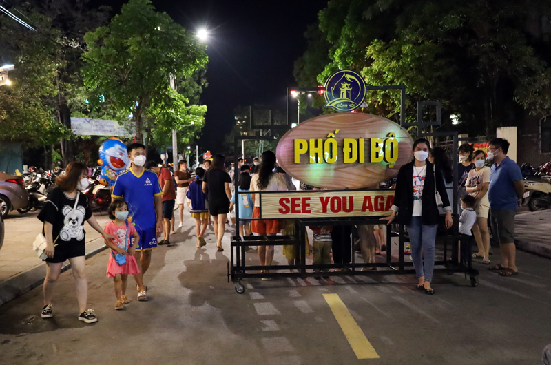 Khởi động Phố đi bộ phục vụ người dân và du khách