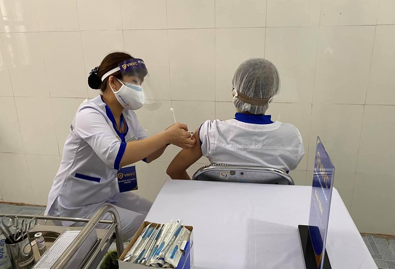 Sau bao lâu tiêm vaccine Covid-19 mũi 3 nên tiêm mũi 4?