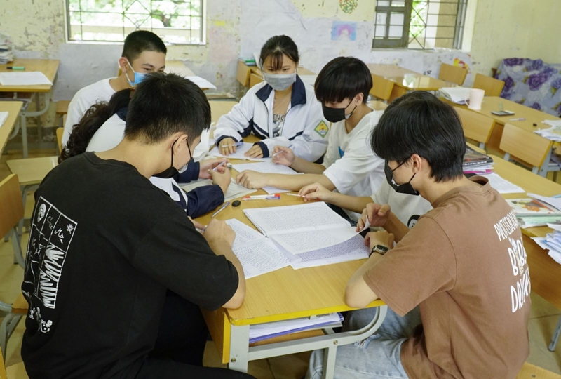 Áp lực học tập là tác nhân có thể gây bất ổn tâm lý cho trẻ