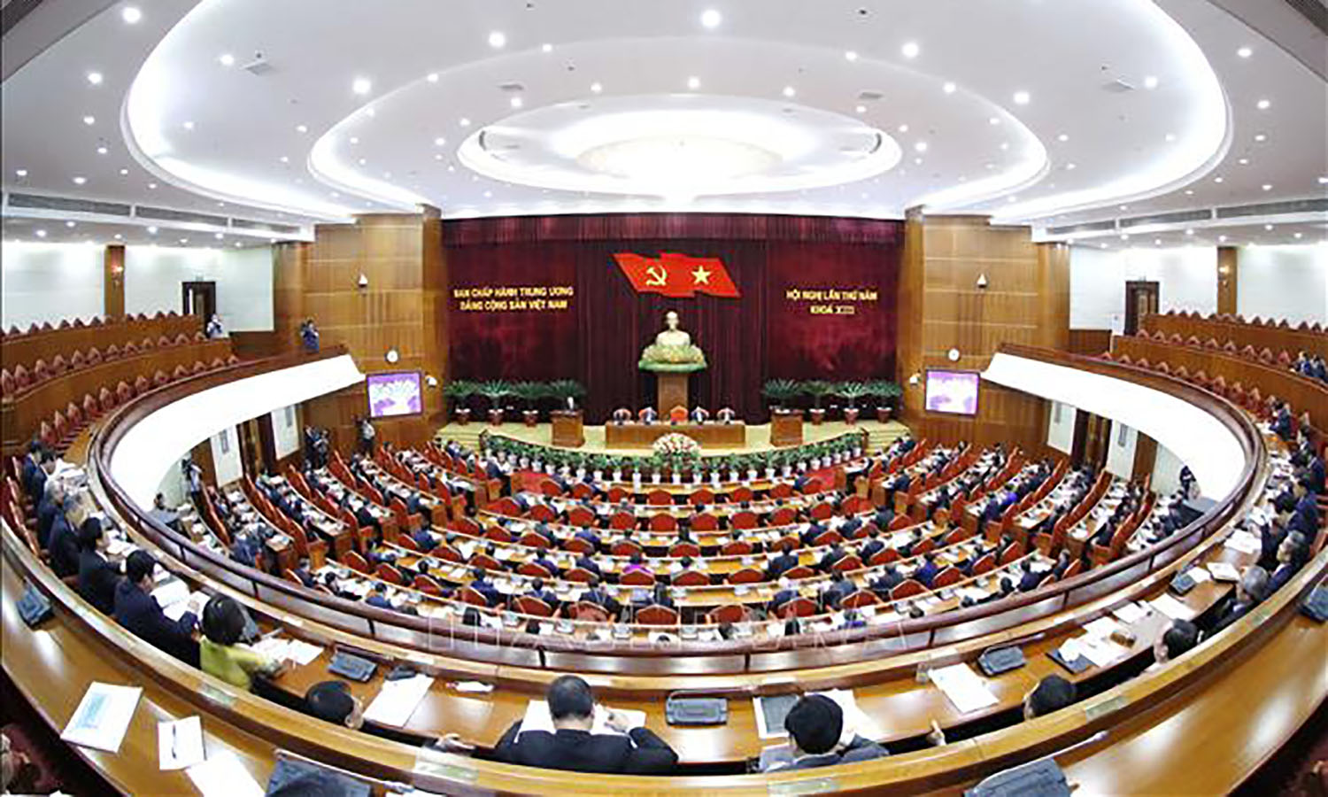 Tổng Bí thư: Tăng cường xây dựng, chỉnh đốn Đảng và hệ thống chính trị đáp ứng yêu cầu trong giai đoạn mới