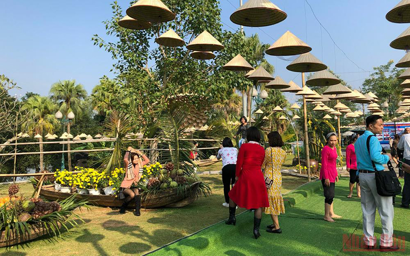 Hoạt động kỷ niệm 132 năm Ngày sinh Chủ tịch Hồ Chí Minh tại Làng Văn hóa Du lịch các dân tộc Việt Nam