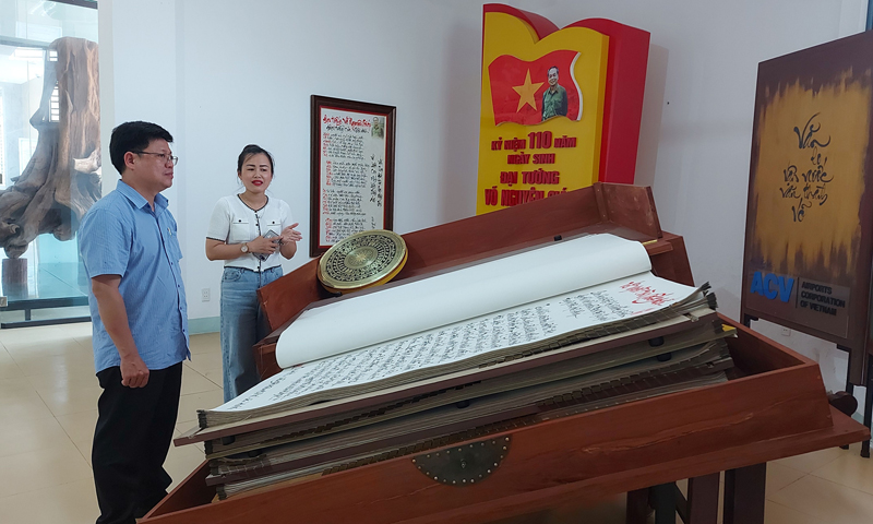 "Địa chỉ đỏ" giữa lòng thành phố