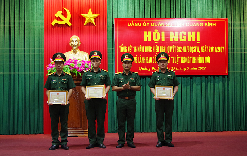 Tổng kết 15 năm thực hiện Nghị quyết 382 của Đảng ủy Quân sự Trung ương