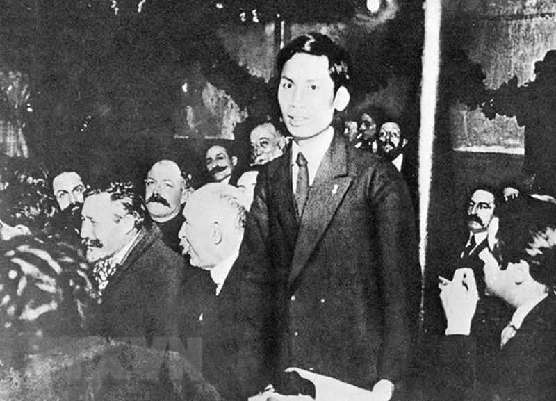 Công chiếu phim "Hồ Chí Minh - Hành trình kiến tạo văn hóa hòa bình"