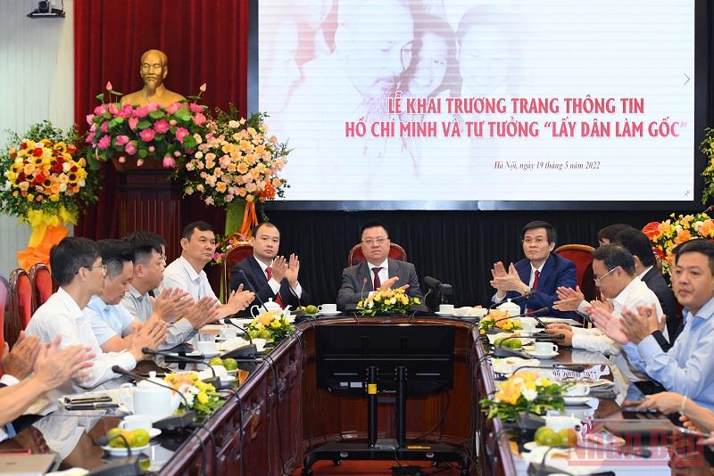 Khai trương Trang thông tin Hồ Chí Minh và tư tưởng "lấy dân làm gốc"