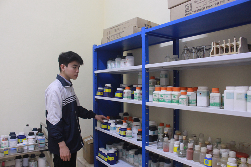Học trò vùng cao làm theo lời Bác