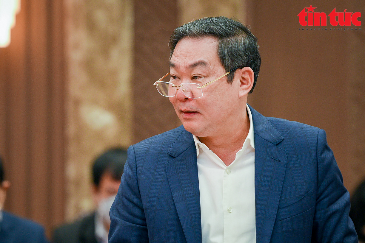 Ông Lê Hồng Sơn tạm thời điều hành hoạt động của UBND TP Hà Nội