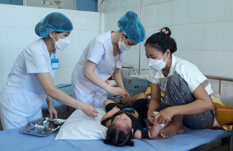 Gia tăng bệnh nhi nhập viện do thời tiết nắng nóng