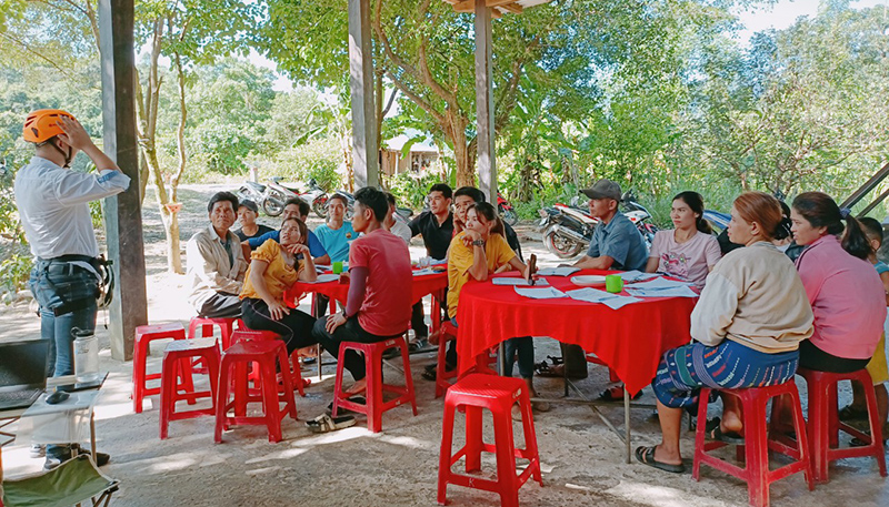 Tập huấn kỹ năng làm du lịch sinh thái cho cộng đồng sống phụ thuộc vào rừng