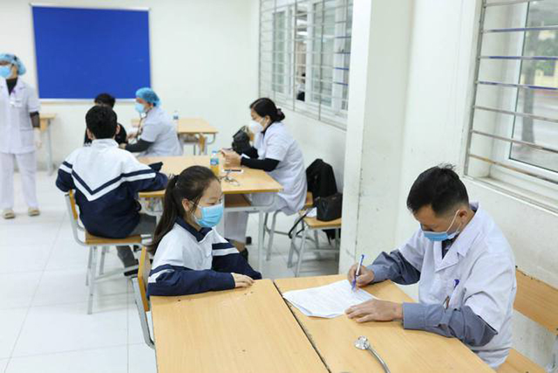Tỉ lệ tiêm vaccine COVID-19 mũi nhắc lại còn chậm, do đâu?